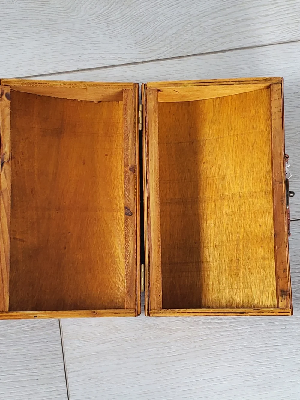 Vintage Style Wooden Box Purse